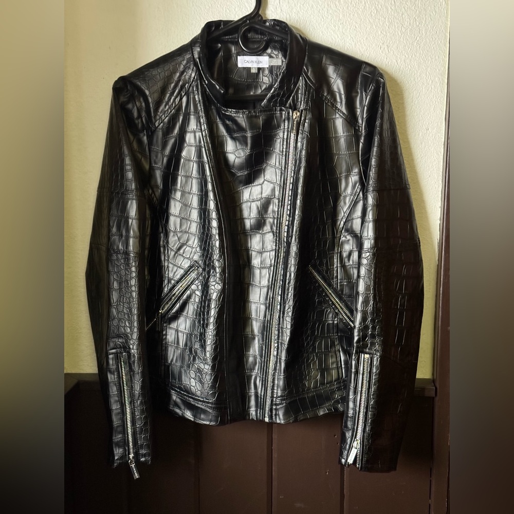 Calvin Klein women’s Moto/BikerJacket, faux Alligator, lightweight jacket sz XL